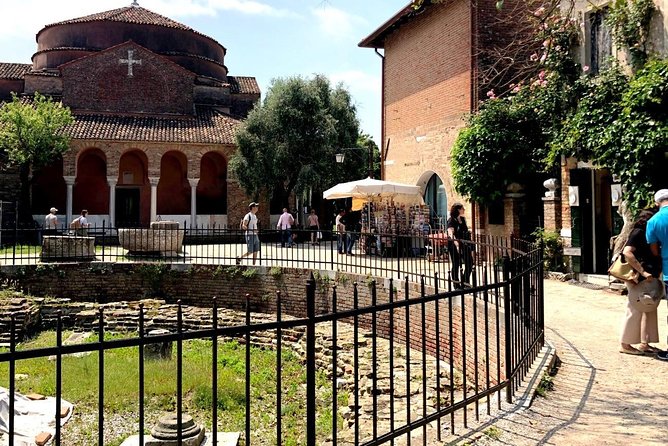 Full-day excursion to Murano, Burano and Torcello from Venice Train Station - Should you book this Murano, Burano, and Torcello tour?