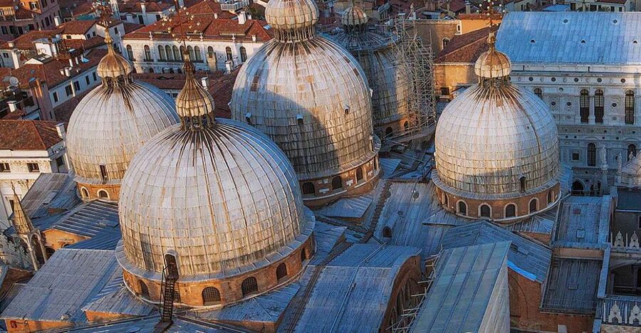 Full Venice Walking Tour: Doge's Palace and St. Mark's - Campo Santa Maria Formosa and the quieter calli