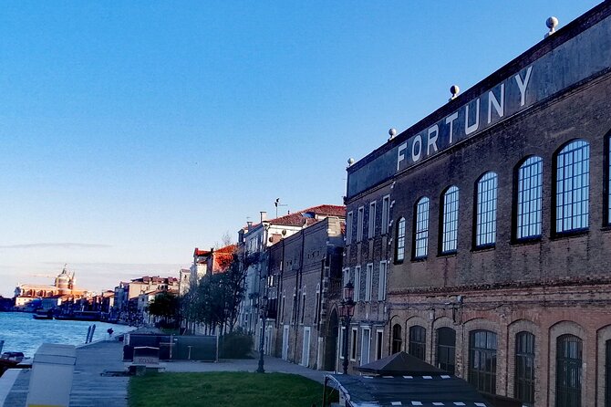 Giudecca Island Discovery Tour - Teatro Junghans and the reuse of a glass factory