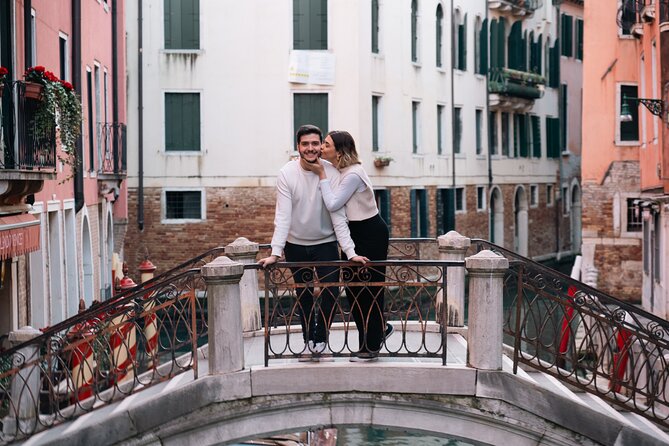 Glam photoshoot in hidden Venice! (up to 4) - Who will get the most from this shoot