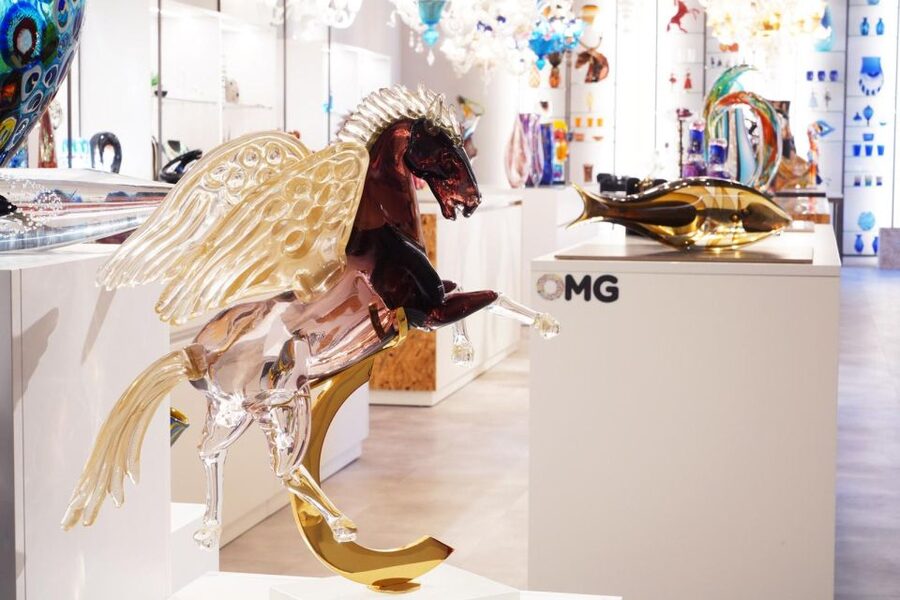 Glass Blowing Show Visit Murano Glass Factory & Showroom OMG - Should you book this $5 Murano demonstration?
