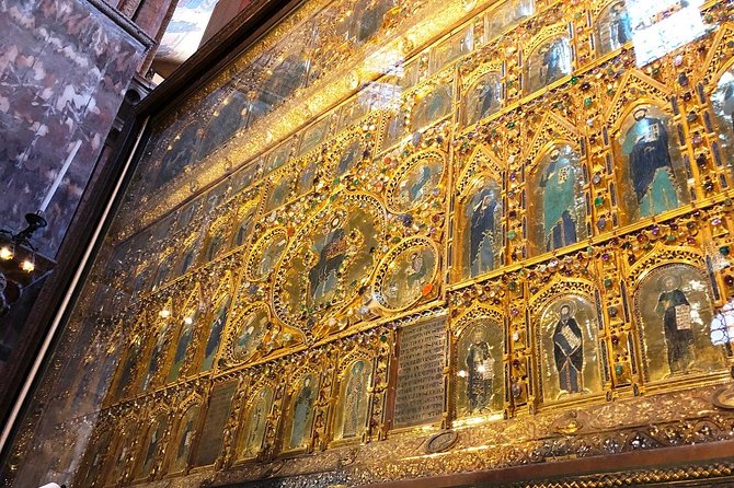 Gondola Ride and St Mark's Basilica Tour - Expect a gap between the church and the boat