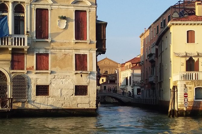 Grand Canal boat tour and Murano glass experience with Hotel pick up - Who should book this Venice tour?