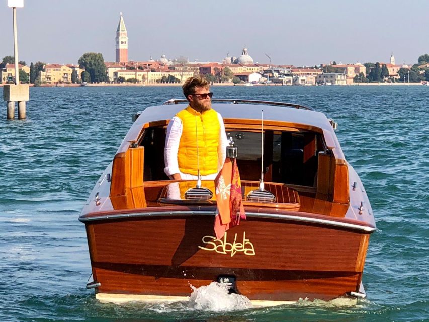 Grand Canal Boat Tour & Murano - The one-hour water taxi route