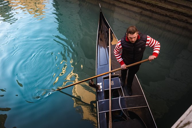 Grand Canal Gondola Experience with Live Commentary™ - Reaching the Grand Canal and Santa Maria della Salute