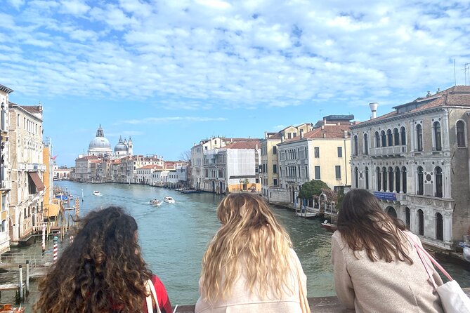 Guided Venice Street Food Tour and City Sightseeing - From Campo San Bartolomeo to Campo San Polo