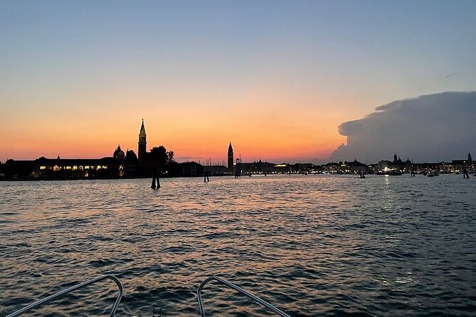 Half Day Boat Tour between Venice and the Islands - The boat, group size, and pace