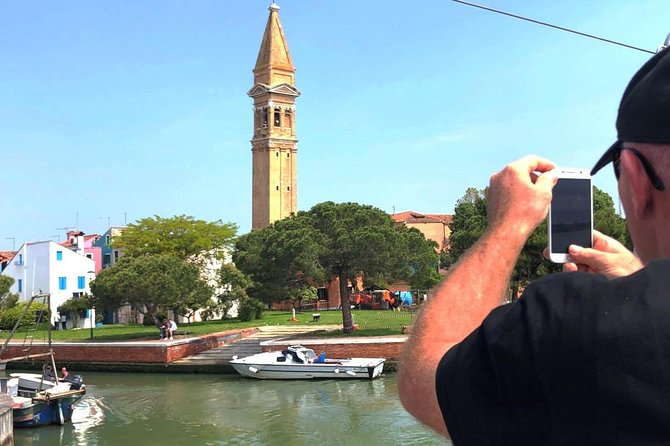 Half-Day Motorboat Cruise to Venice Lagoon Islands Murano and Burano - Burano: colorful streets and lace traditions