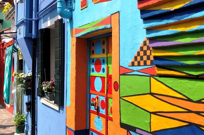 Half-Day Motorboat Cruise to Venice Lagoon Islands Murano and Burano - Practical tips for a smoother outing
