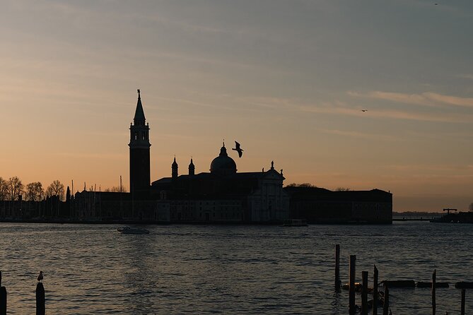 Hidden Venice Photo Tour with your phone! - Starting in Piazza San Marco before the crowds