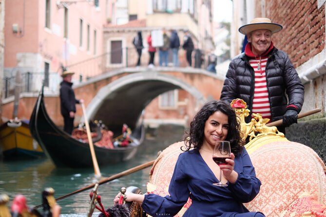 Iconic Photos and Adventure in Venice - What you receive for $96.33
