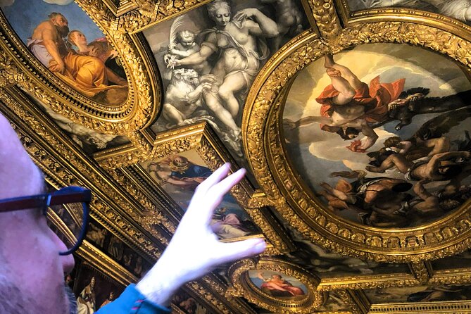 Immersive Beauty: A Tailored Private Tour of the Doge's Palace - Courtyard, Giants’ Staircase, and the first symbols of power