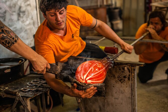In-depth Guided Tour in a Real Murano Glass Factory - Getting there and using the rest of your Murano day