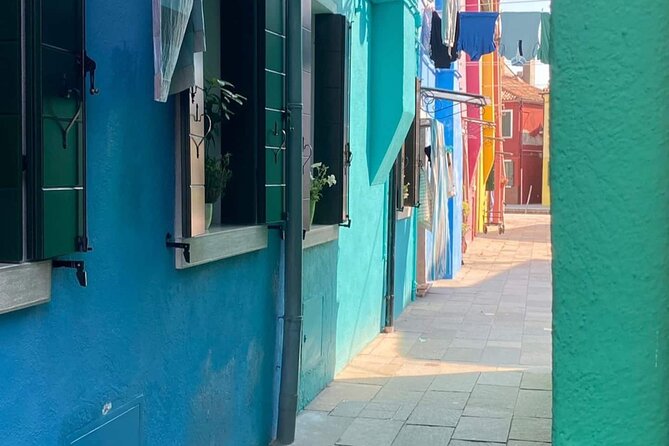 Islands Tour with a real local! - Burano and its bright lace tradition