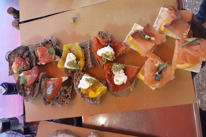 Jewish Ghetto and Cannaregio Food Tour in Venice - Wine tasting along the Cannaregio route