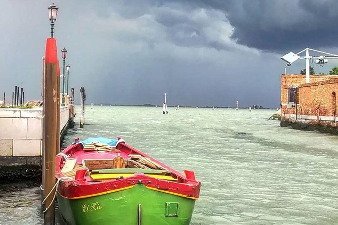 Learn to Row in the Venice Canals - The house of Tintoretto