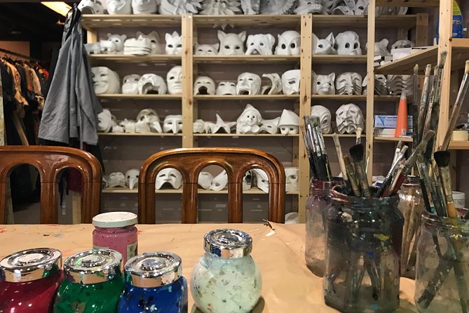 Mask Workshop - Paint Your Own Venetian Mask in Venice, Italy - How much instruction should you expect?