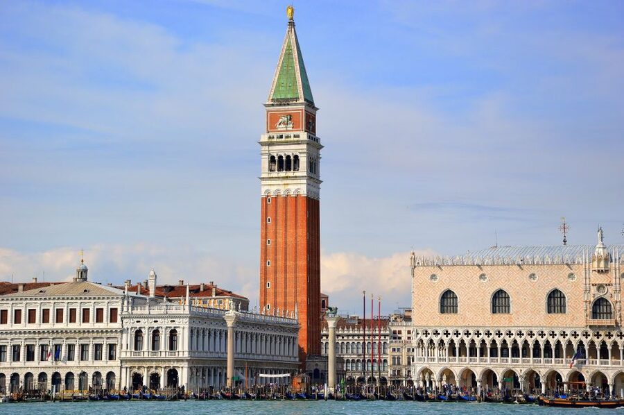 Mini Cruise from Ple Roma to St Mark's areas with guide - Is $11 a good value?