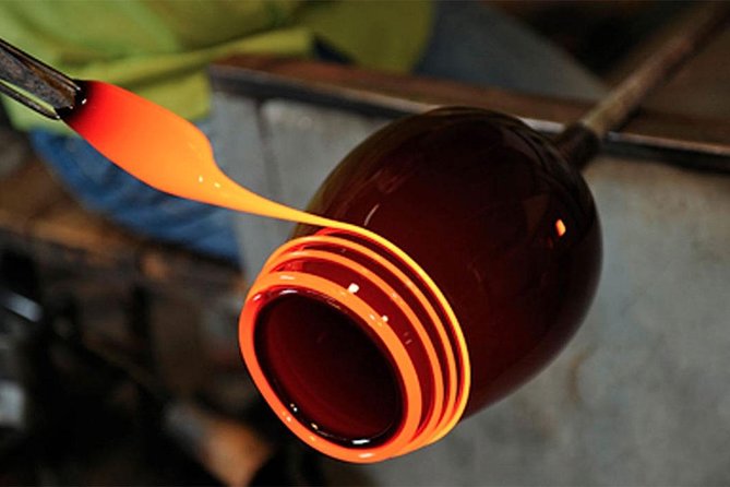 Molten glass magic - Glassblowing class - PRIVATE - The important question: do you receive your creation?
