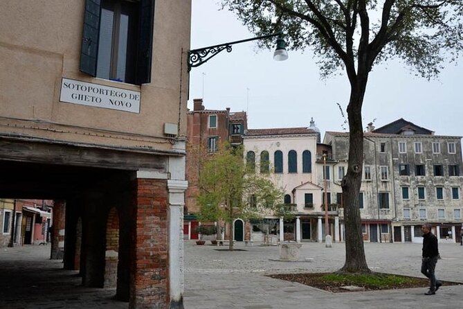 Morning Walking Tour of Venice with Mini Cruise - The Grand Canal and the €2 gondola crossing