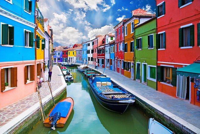 Murano, Burano and Torcello Half-Day Sightseeing Tour - Burano: colorful homes and a very short walk