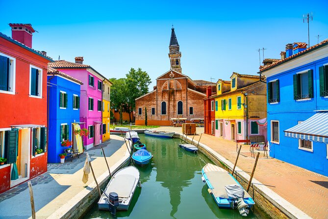 Murano & Burano Islands Guided Small-Group Tour by Private Boat - Guides and the human side of the tour