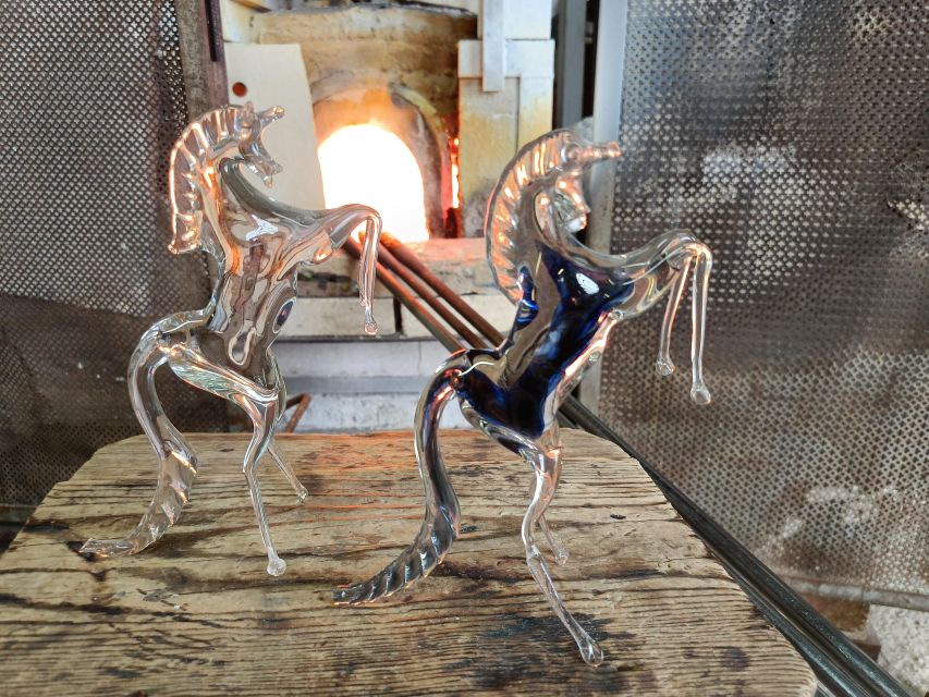 Murano: Glass Blowing Demonstration and Artistic Glass Gift - Price, shopping, and the real value