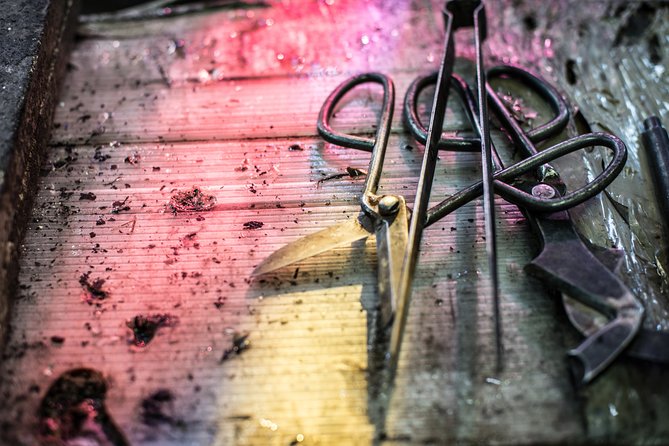 Murano Glass Experience With a Visit to a Burano Lace Island - Murano glass at Colleoni