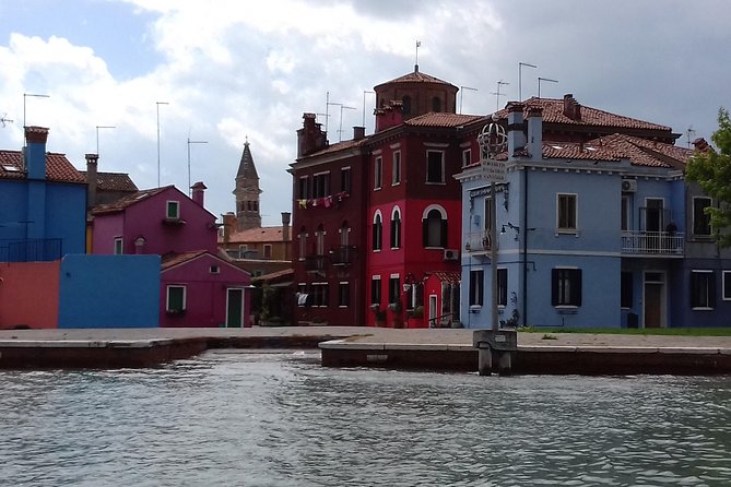 Murano Glass Experience With a Visit to a Burano Lace Island - What the guides add