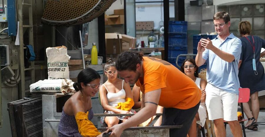 Murano: In Depth Glass Factory Guided Tour - Why this Murano tour feels different