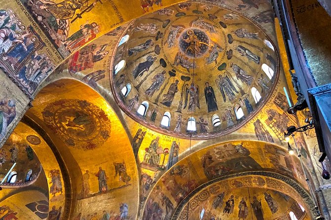 One-Day Venice: Skip-the-Line St. Mark’s Basilica, Walk & Gondola - What the gondola ride really offers