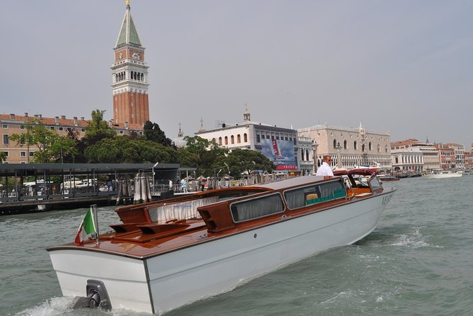 Private Arrival Transfer: Treviso Airport to Venice Hotels - From Treviso arrivals hall to Piazzale Roma