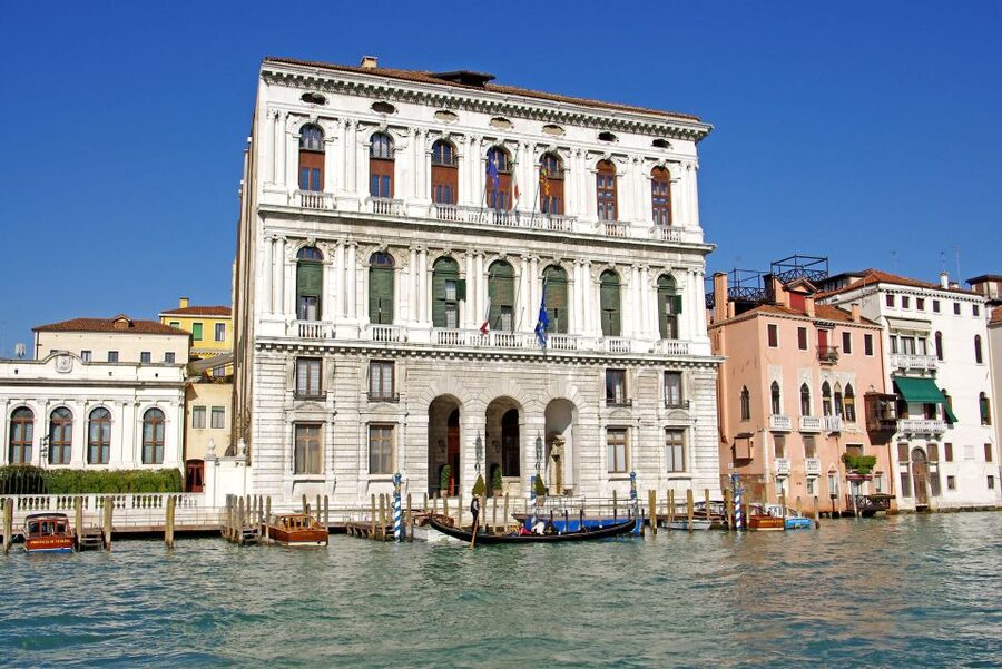 Private Art & Culture Tour in Dorsoduro and Academia, Venice - Starting near Santa Maria della Salute