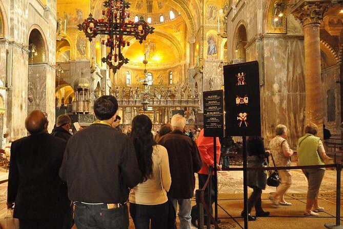 Private Best of Venice Walking Tour with St Mark's Basilica - From famous Venice to Santa Maria Formosa