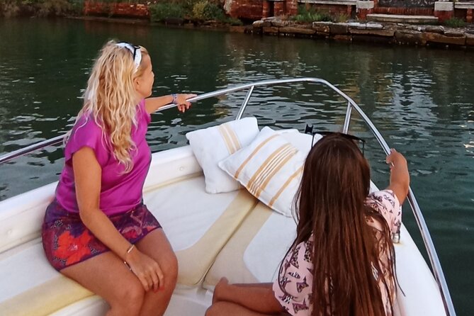 Private Boat Tour to Murano, Burano and Torcello - Three hours is a useful introduction, not a full day