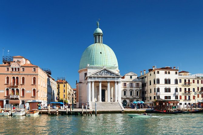 Private Departure Transfer: Venice Hotels to Venice Train or Bus Station - Timing and reliability: the important trade-off