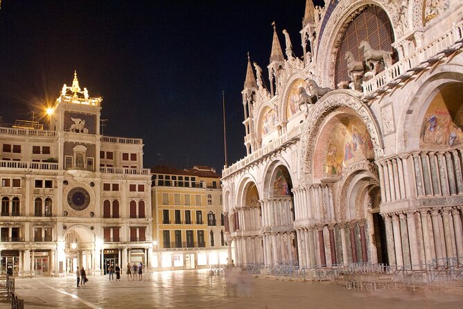 Private Doge's Palace & St Mark's Basilica After Hours Night Tour - Inside Doge’s Palace: power in Gothic stone