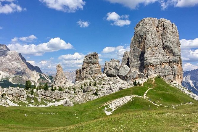 Private Dolomites Day Trip from Venice by Mercedes Van - Lake Misurina in just 15 minutes