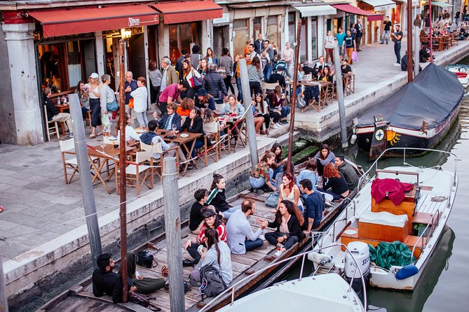 Private Drinks & Bites in Cannaregio Tour - The Jewish Ghetto and routes that change with your guide