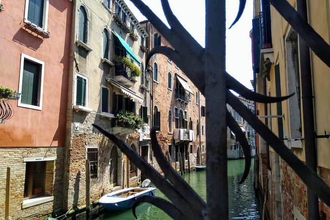 Private exclusive Venice and Murano guided tour - What the guide adds to the experience