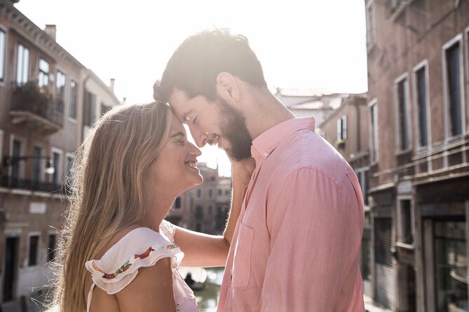 Private Gondola Ride and Photoshoot - A Venice photo session with more than a gondola backdrop