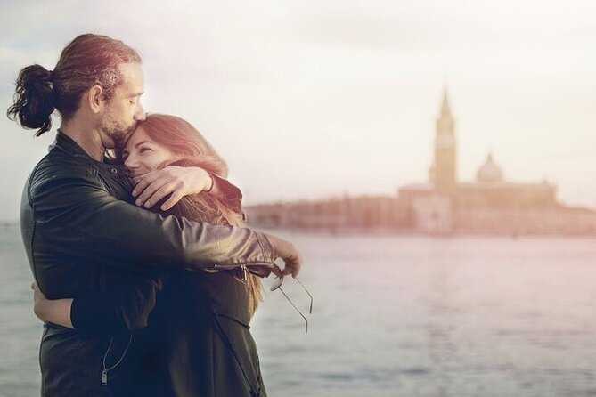 Private Gondola Ride and Photoshoot - The Bridge of Sighs in 15 minutes