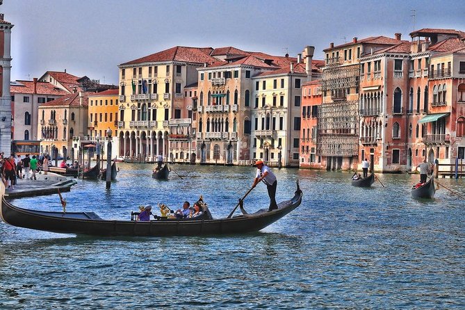 Private Gondola Serenade with Music - Meeting at Museo Correr in St. Mark’s Square