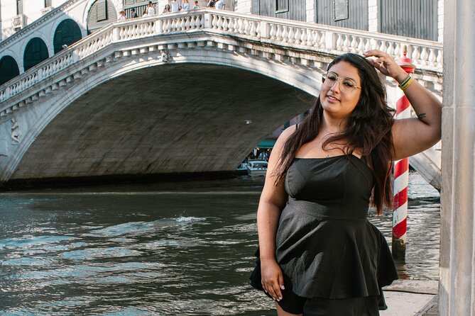 Private Photoshoot Experience in Venice - Finishing near San Marco