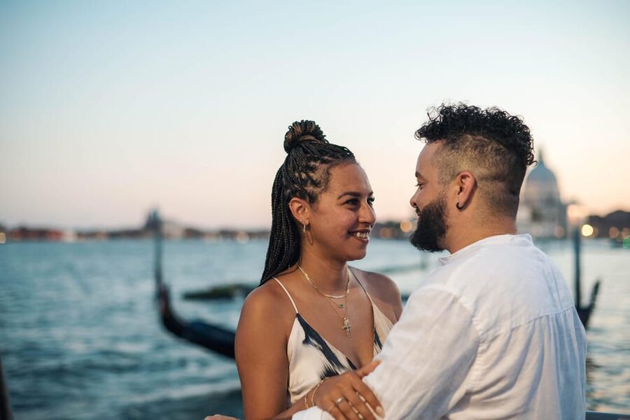 Private Photoshoot of Your Gondola Ride in Venice - Who will enjoy this most?