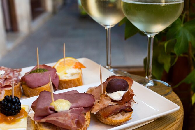 Private Secret Venice Tour; Rialto Market, San Polo & Food and Wine tasting - Palazzo dei Camerlenghi and the Grand Canal