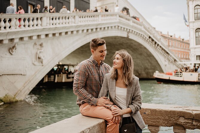 Private Tour: Personal Travel Photographer Tour in Venice - Rialto Bridge Supplies an Iconic Venetian Backdrop