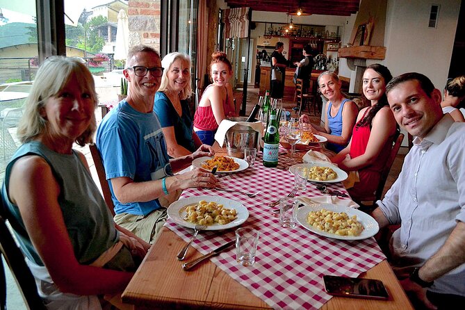 Private Tour: Prosecco Wine Tasting Day Trip with Lunch from Venice - Villa Maria: three Prosecco styles in one setting