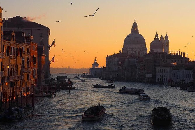 Private Tour: Venice Grand Canal Evening Boat Tour - Starting near San Marco Giardinetti