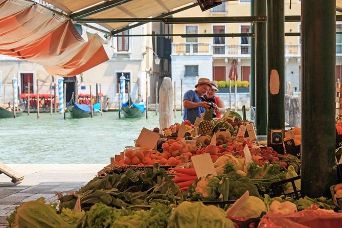 Private Tour: Venice Rialto Market, San Polo and Frari Church Walking Tour - Why this route works in a city that can feel confusing